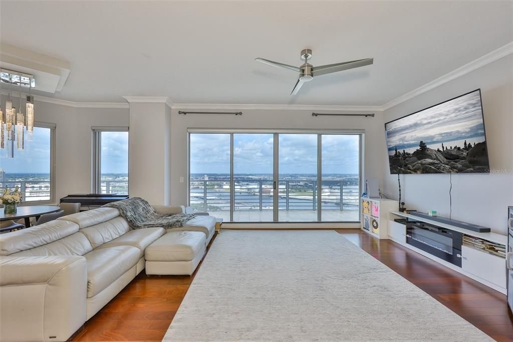 For Rent: $7,000 (3 beds, 3 baths, 1733 Square Feet)