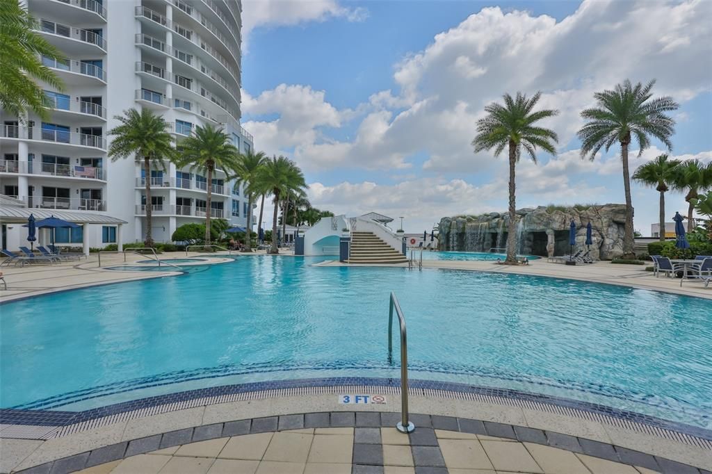 For Rent: $7,000 (3 beds, 3 baths, 1733 Square Feet)