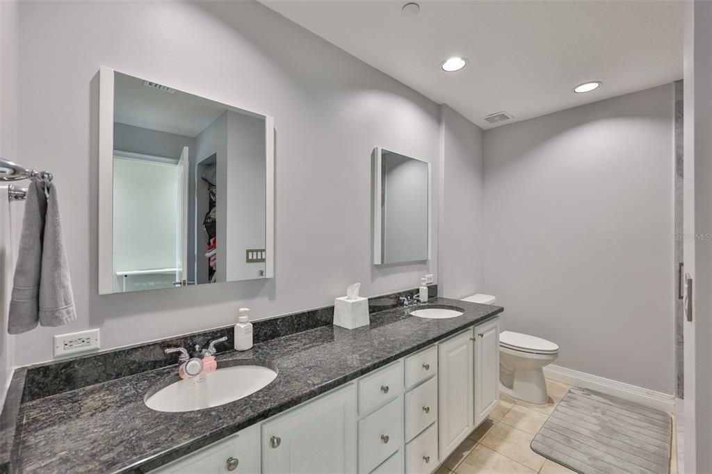 For Rent: $7,000 (3 beds, 3 baths, 1733 Square Feet)