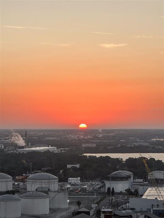 For Rent: $7,000 (3 beds, 3 baths, 1733 Square Feet)