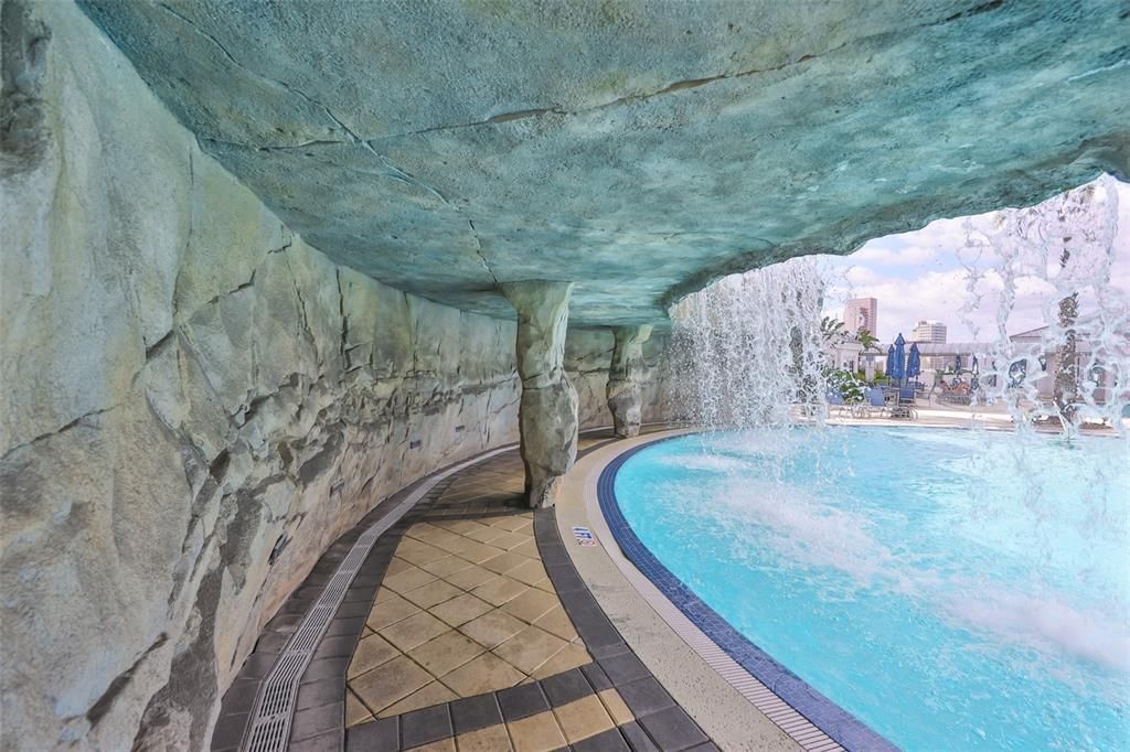 For Rent: $7,000 (3 beds, 3 baths, 1733 Square Feet)