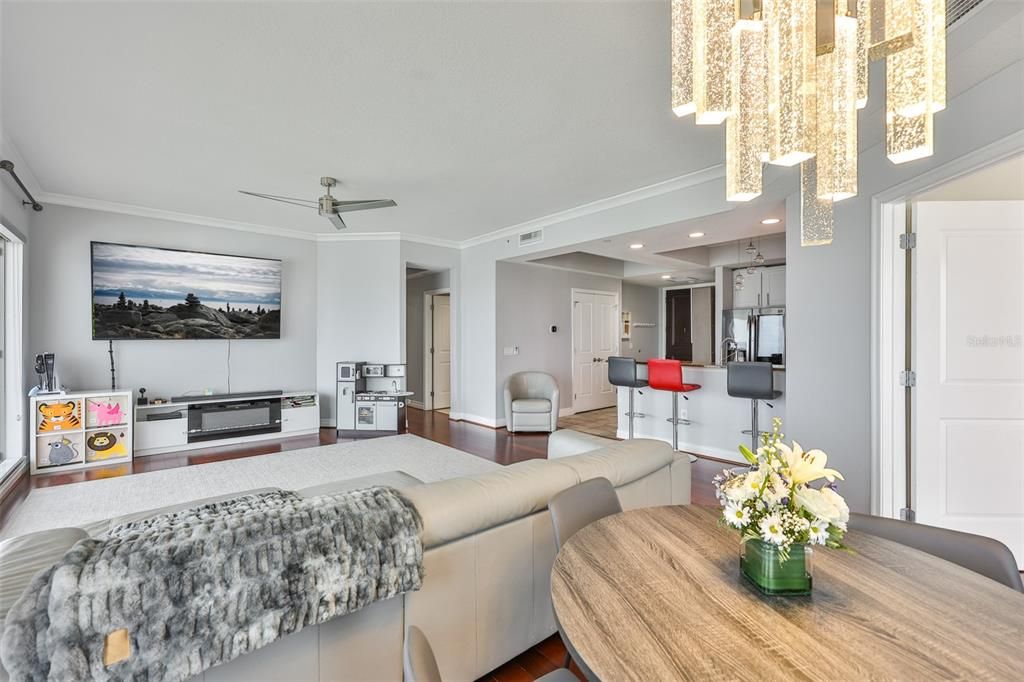 For Rent: $7,000 (3 beds, 3 baths, 1733 Square Feet)