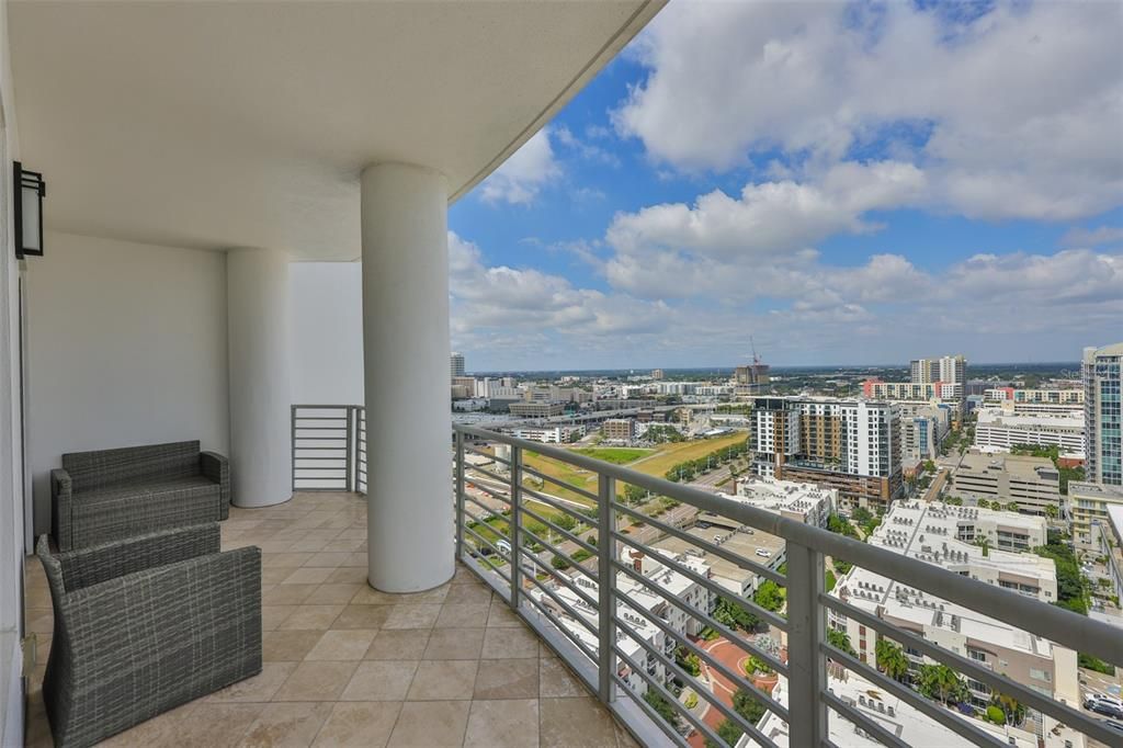 For Rent: $7,000 (3 beds, 3 baths, 1733 Square Feet)