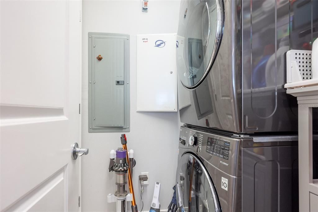 For Rent: $7,000 (3 beds, 3 baths, 1733 Square Feet)