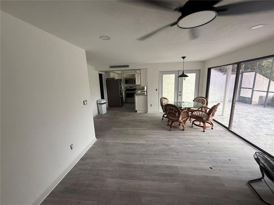 В аренду: $2,495 (3 спален, 2 ванн, 1738 Квадратных фут)