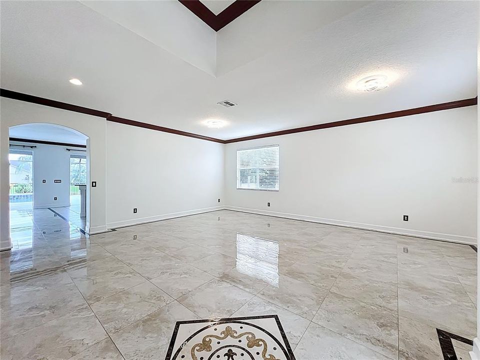 В аренду: $3,850 (5 спален, 3 ванн, 3742 Квадратных фут)