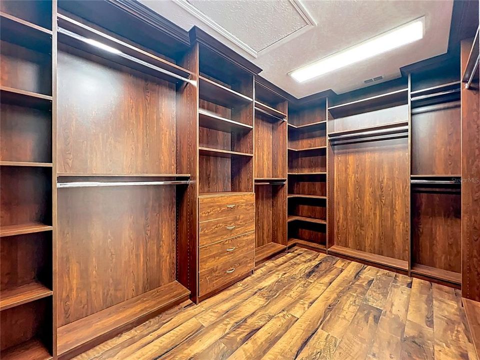 В аренду: $3,850 (5 спален, 3 ванн, 3742 Квадратных фут)