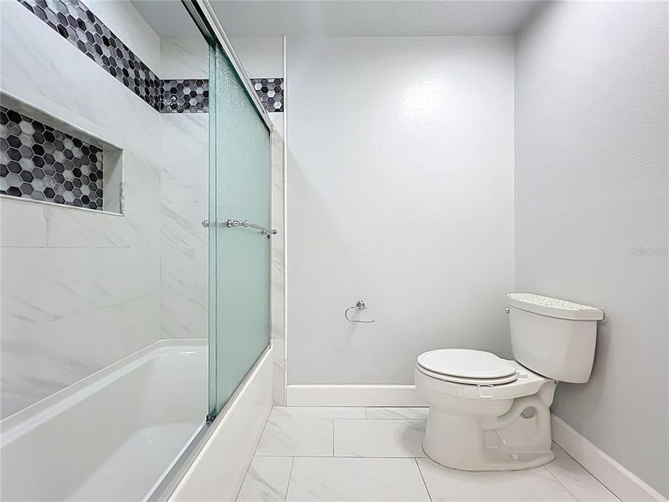 В аренду: $3,850 (5 спален, 3 ванн, 3742 Квадратных фут)