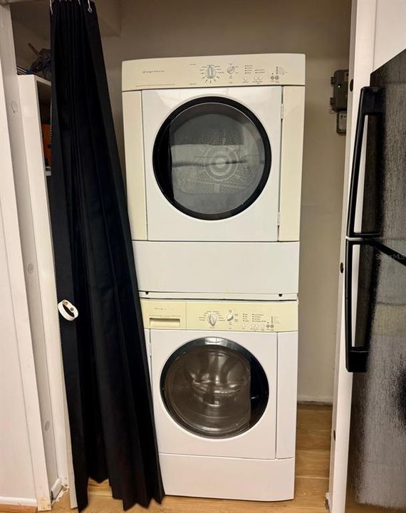 For Sale: $205,000 (2 beds, 2 baths, 918 Square Feet)