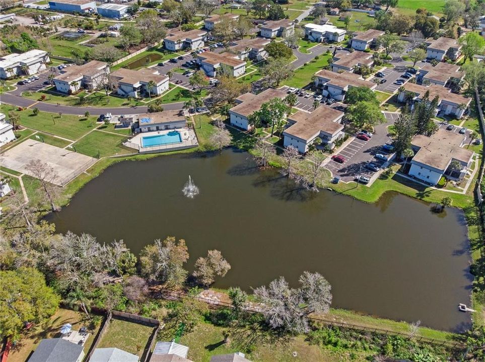 For Sale: $205,000 (2 beds, 2 baths, 918 Square Feet)