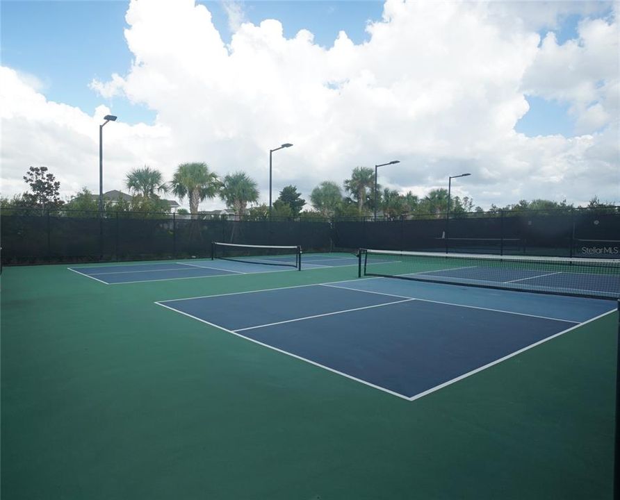 В аренду: $3,750 (5 спален, 4 ванн, 3845 Квадратных фут)