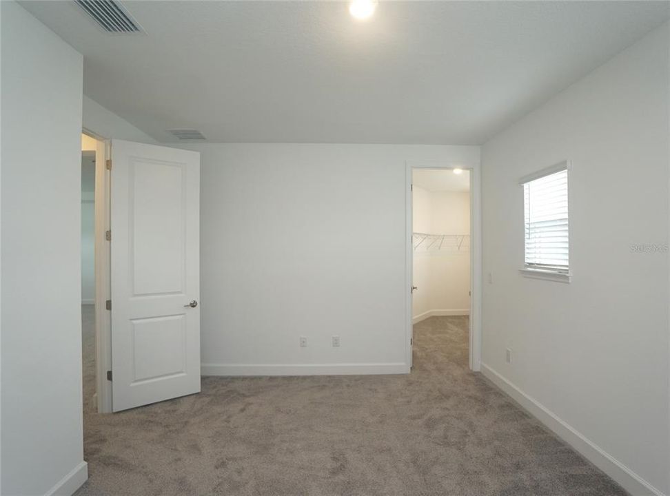 В аренду: $3,750 (5 спален, 4 ванн, 3845 Квадратных фут)