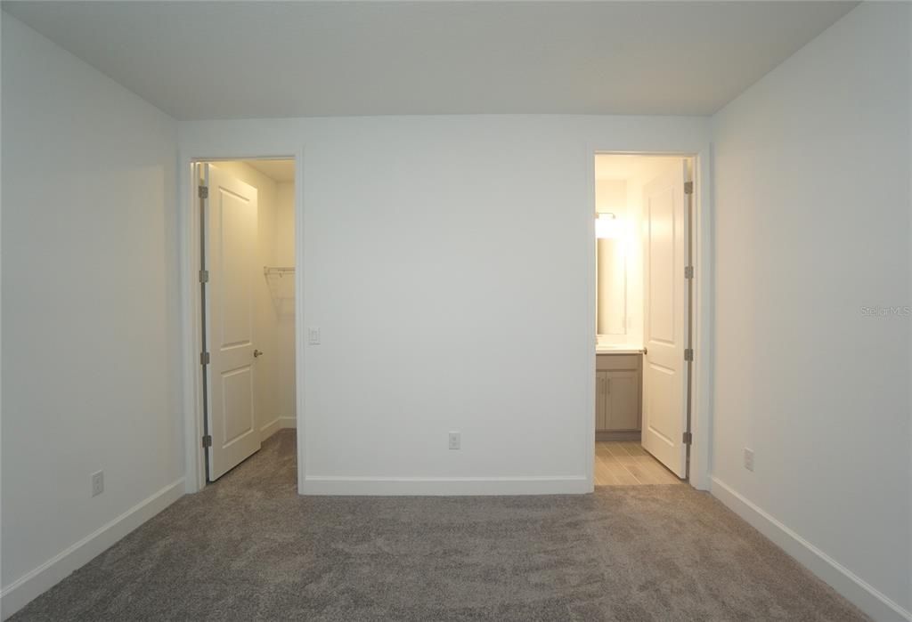 В аренду: $3,750 (5 спален, 4 ванн, 3845 Квадратных фут)