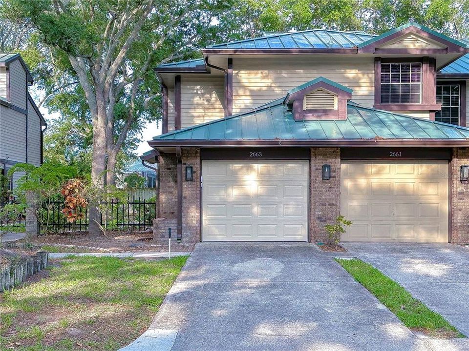 合同活跃: $259,000 (2 贝兹, 2 浴室, 1353 平方英尺)