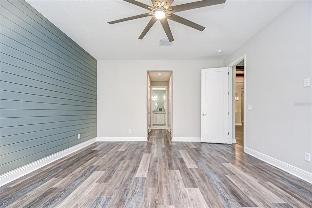 For Sale: $1,149,000 (5 beds, 4 baths, 3307 Square Feet)