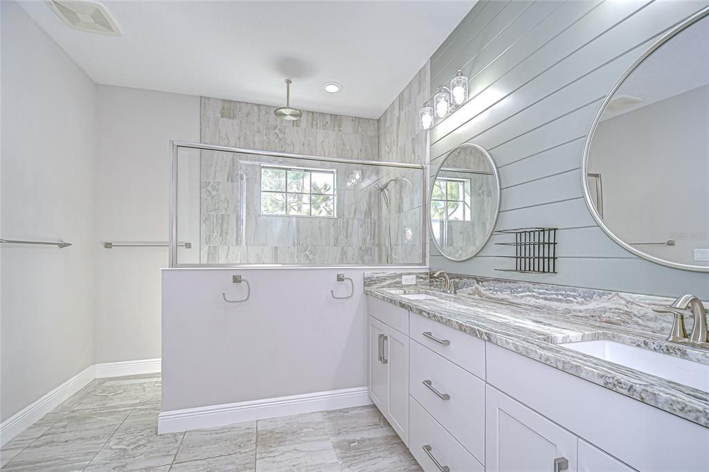 For Sale: $1,149,000 (5 beds, 4 baths, 3307 Square Feet)