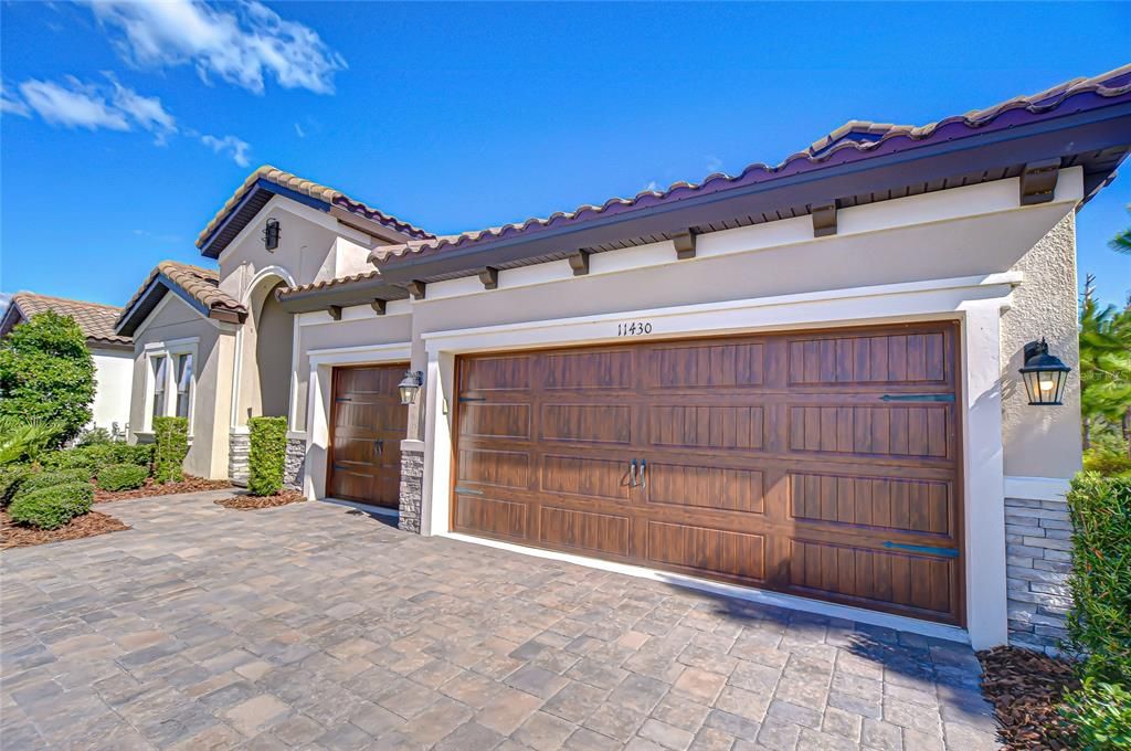 For Sale: $1,149,000 (5 beds, 4 baths, 3307 Square Feet)