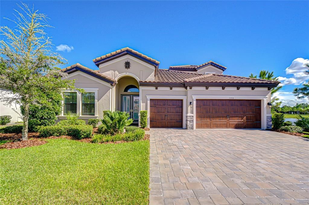 For Sale: $1,149,000 (5 beds, 4 baths, 3307 Square Feet)