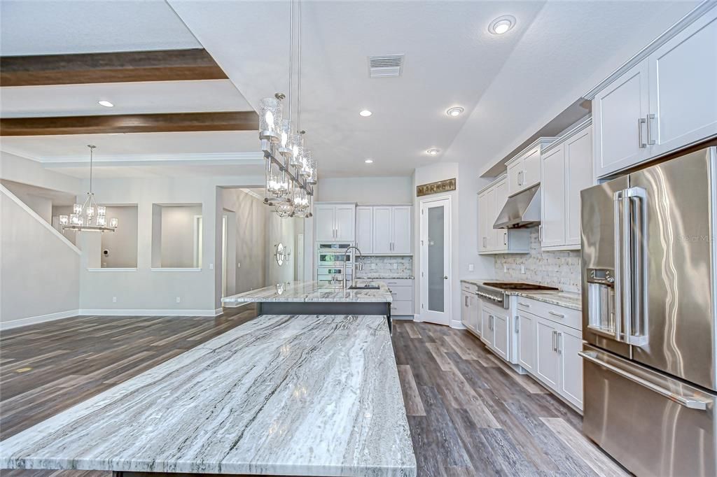 For Sale: $1,149,000 (5 beds, 4 baths, 3307 Square Feet)