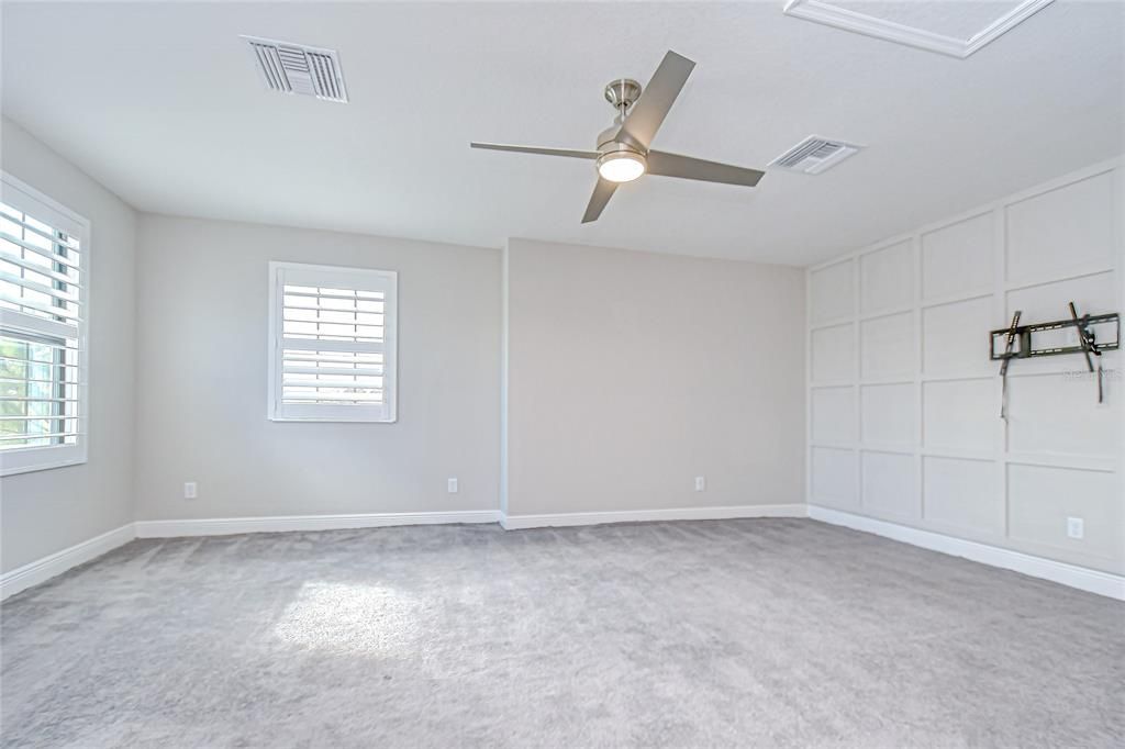 For Sale: $1,149,000 (5 beds, 4 baths, 3307 Square Feet)