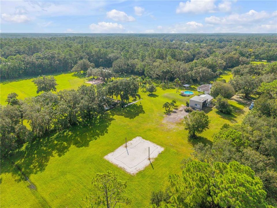 En Venta: $1,390,000 (4 camas, 3 baños, 2550 Pies cuadrados)