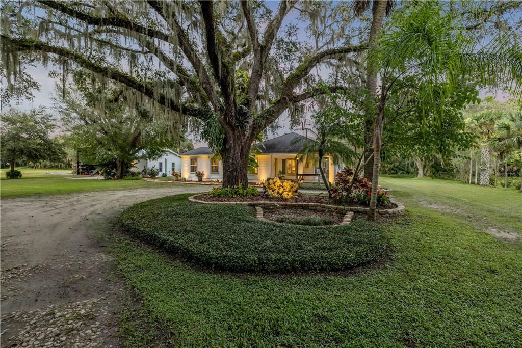 En Venta: $1,390,000 (4 camas, 3 baños, 2550 Pies cuadrados)