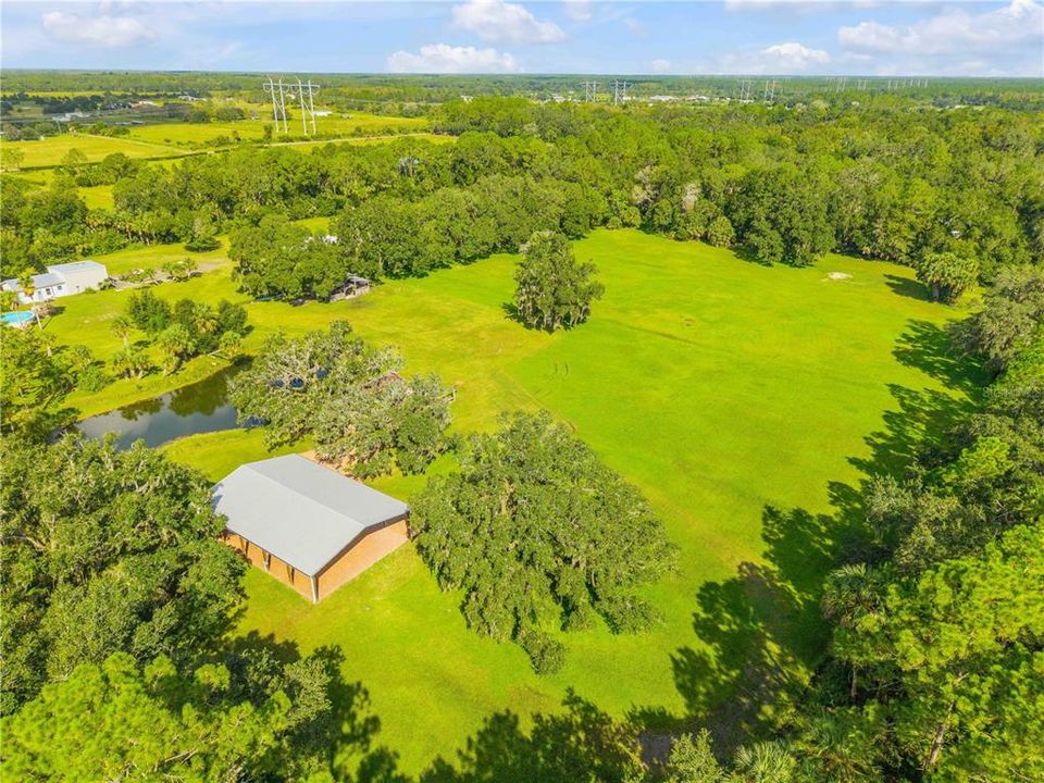 En Venta: $1,390,000 (4 camas, 3 baños, 2550 Pies cuadrados)