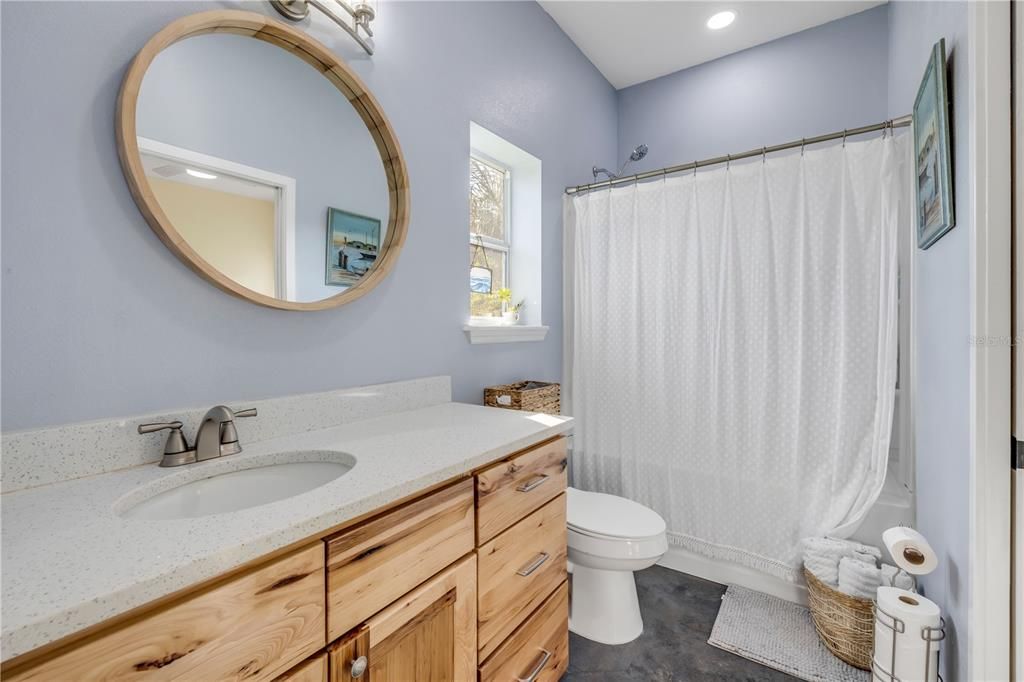 En Venta: $1,390,000 (4 camas, 3 baños, 2550 Pies cuadrados)