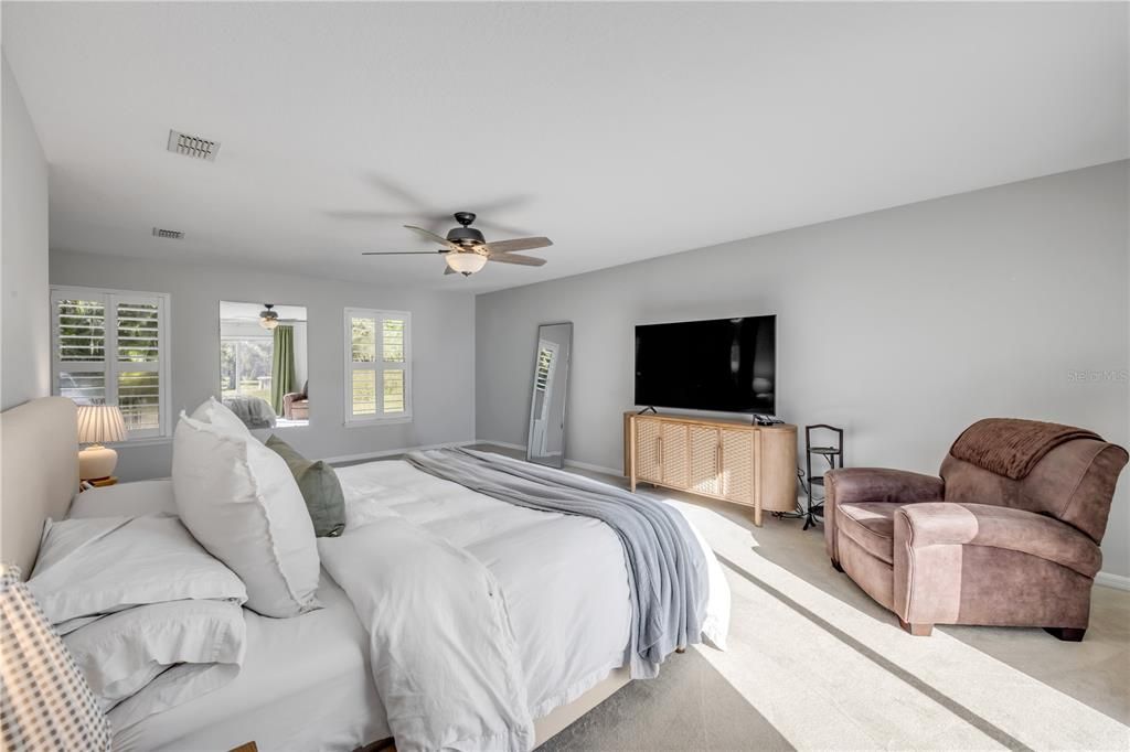 En Venta: $1,390,000 (4 camas, 3 baños, 2550 Pies cuadrados)