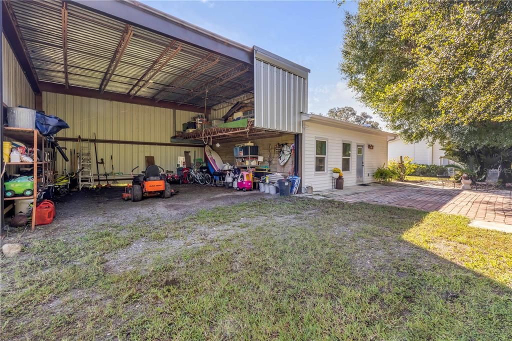 En Venta: $1,390,000 (4 camas, 3 baños, 2550 Pies cuadrados)