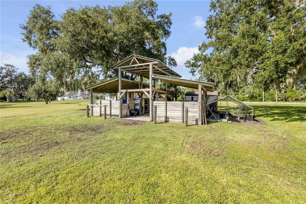 En Venta: $1,390,000 (4 camas, 3 baños, 2550 Pies cuadrados)