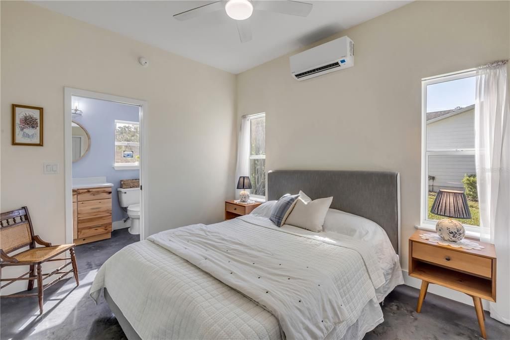 En Venta: $1,390,000 (4 camas, 3 baños, 2550 Pies cuadrados)