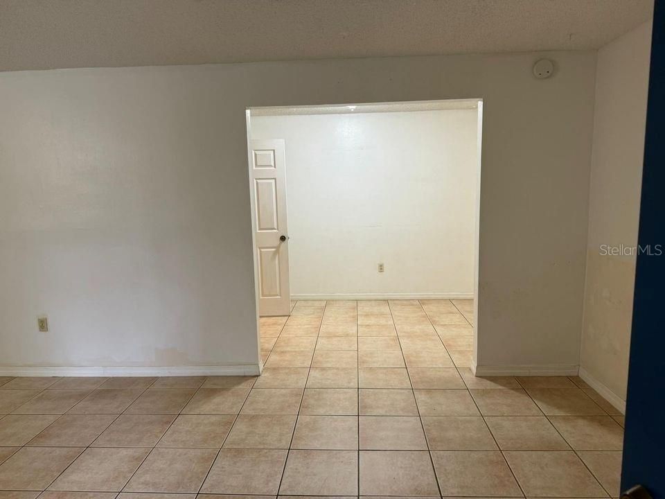 For Sale: $155,000 (2 beds, 2 baths, 1012 Square Feet)