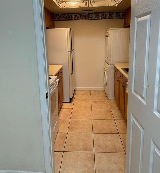 For Sale: $155,000 (2 beds, 2 baths, 1012 Square Feet)