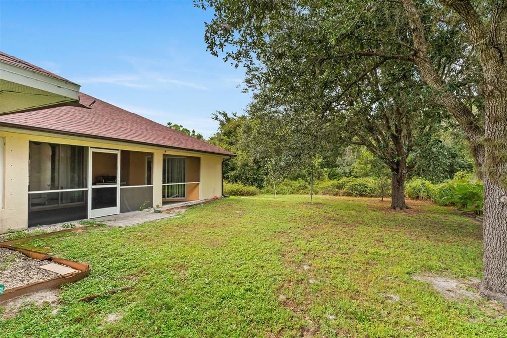 合同活跃: $304,900 (3 贝兹, 2 浴室, 2234 平方英尺)