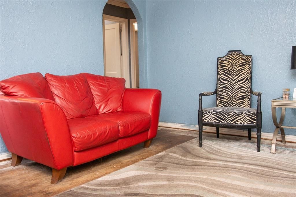 En Venta: $285,000 (2 camas, 1 baños, 702 Pies cuadrados)