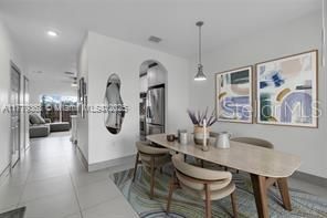 На продажу: $309,000 (3 спален, 2 ванн, 1169 Квадратных фут)