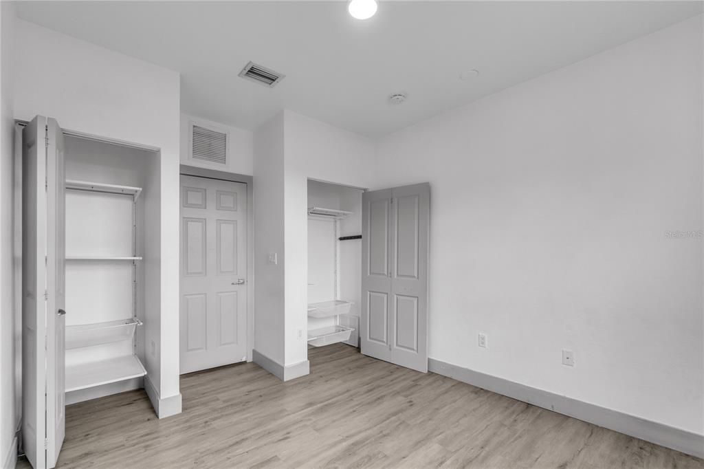 На продажу: $309,000 (3 спален, 2 ванн, 1169 Квадратных фут)