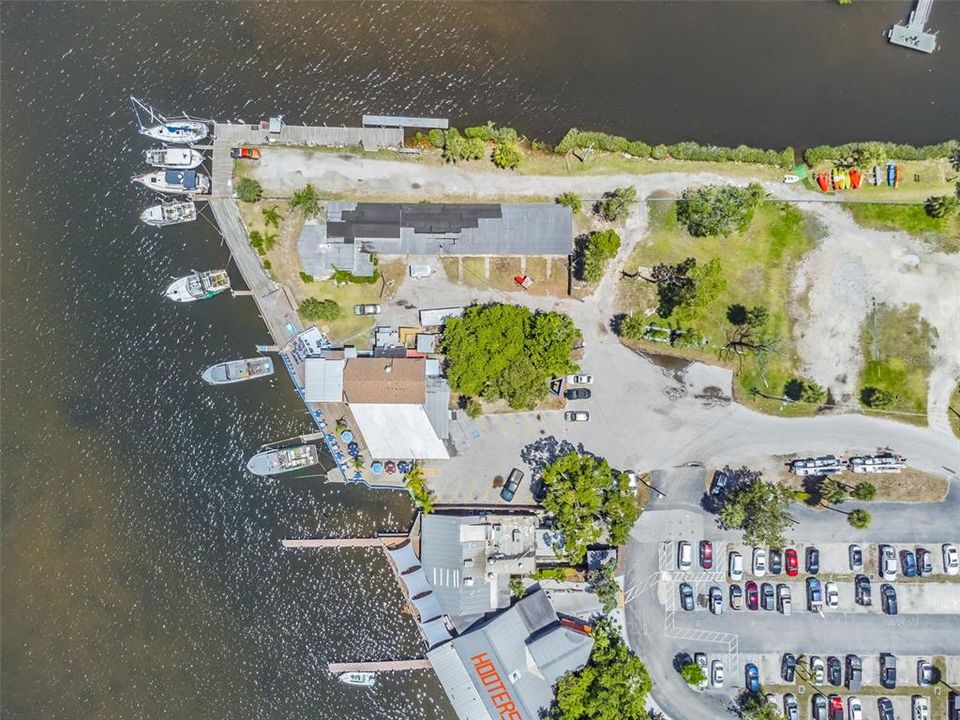 En Venta: $4,000,000 (1.23 acres)