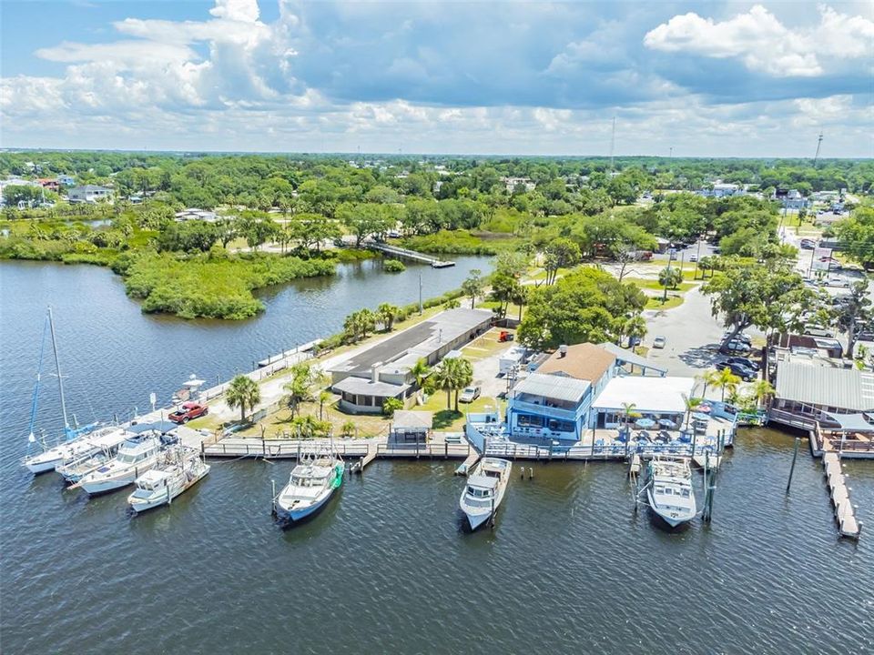 En Venta: $4,000,000 (1.23 acres)