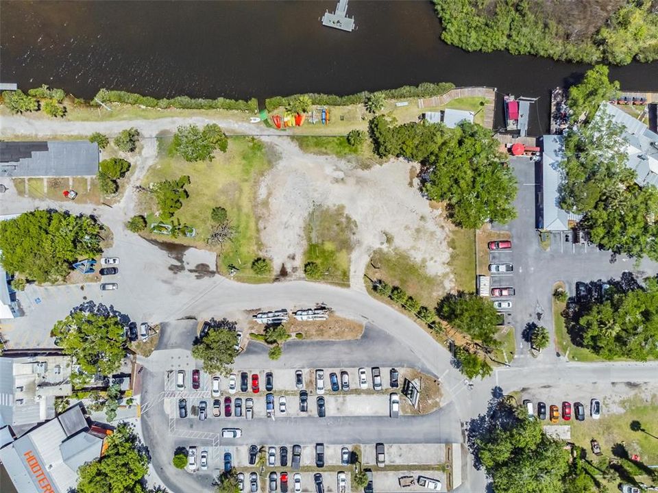 En Venta: $4,000,000 (1.23 acres)