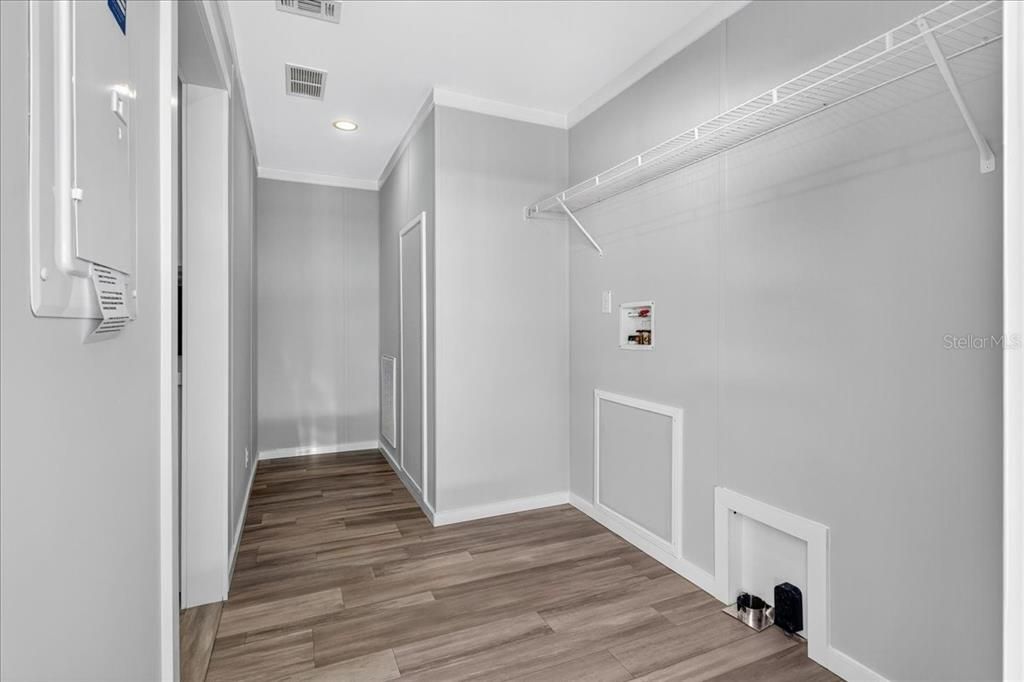 待售: $285,996 (3 贝兹, 2 浴室, 1680 平方英尺)