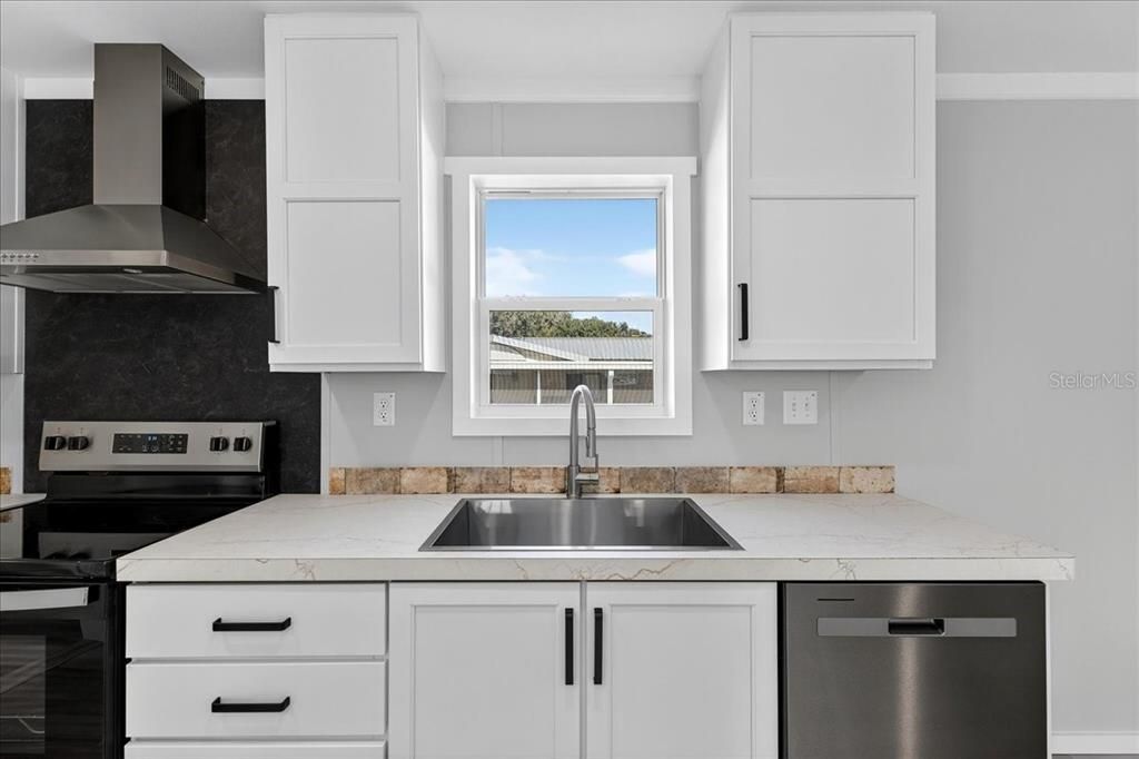 待售: $285,996 (3 贝兹, 2 浴室, 1680 平方英尺)