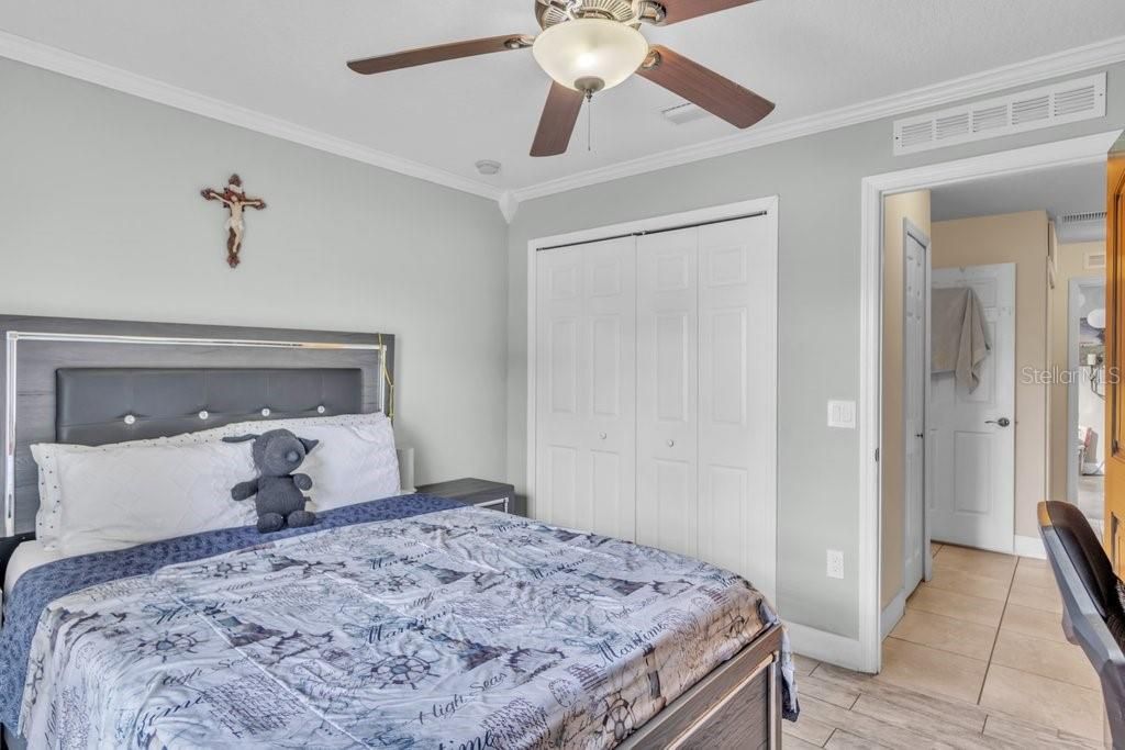 For Sale: $299,900 (3 beds, 2 baths, 1380 Square Feet)