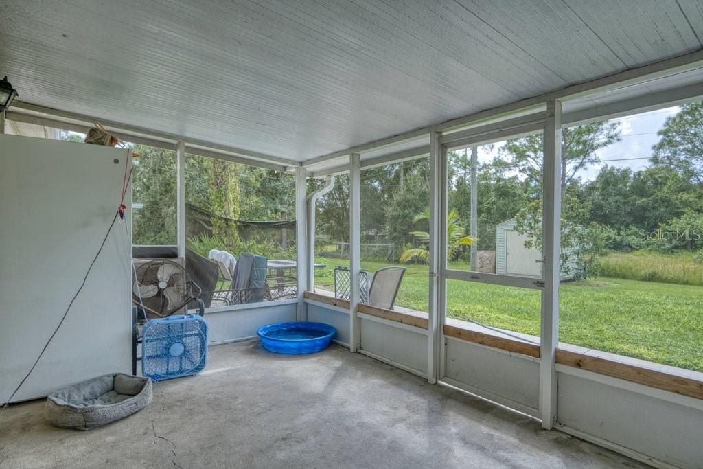 For Sale: $299,900 (3 beds, 2 baths, 1380 Square Feet)