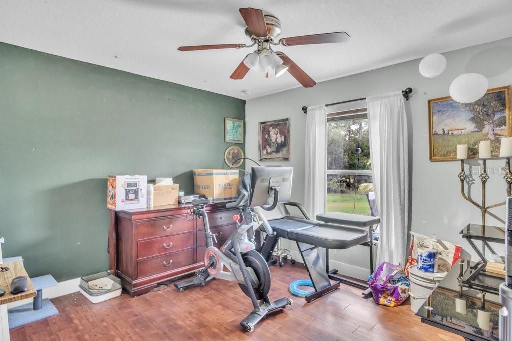 For Sale: $299,900 (3 beds, 2 baths, 1380 Square Feet)