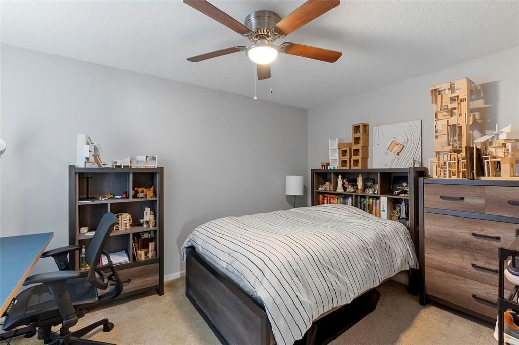 Active With Contract: $350,000 (3 beds, 2 baths, 1671 Square Feet)