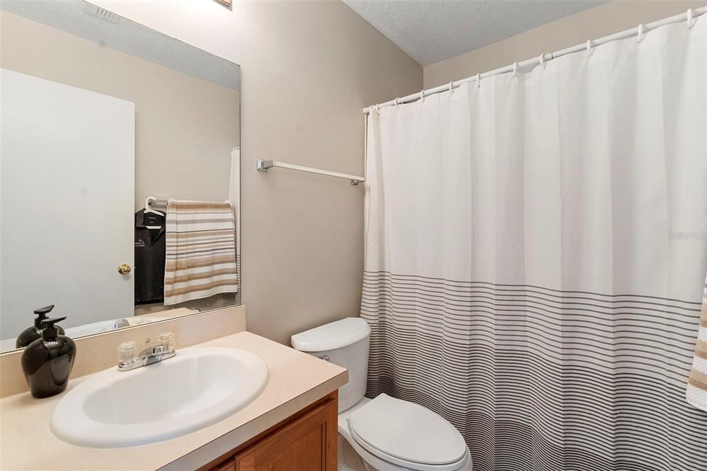 Active With Contract: $350,000 (3 beds, 2 baths, 1671 Square Feet)