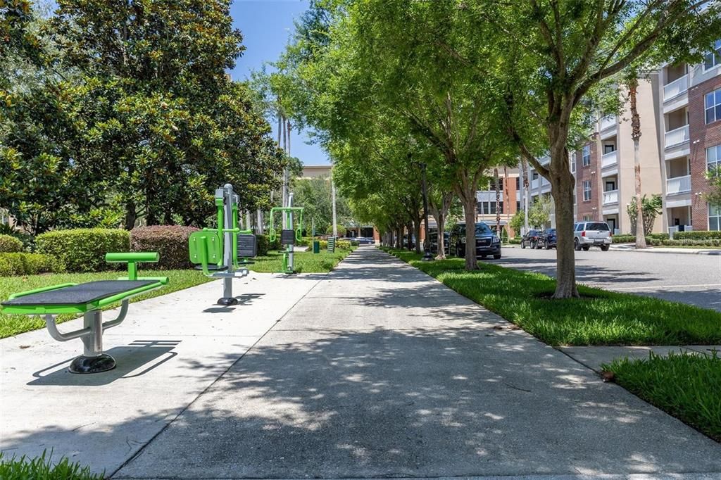 Active With Contract: $350,000 (3 beds, 2 baths, 1671 Square Feet)