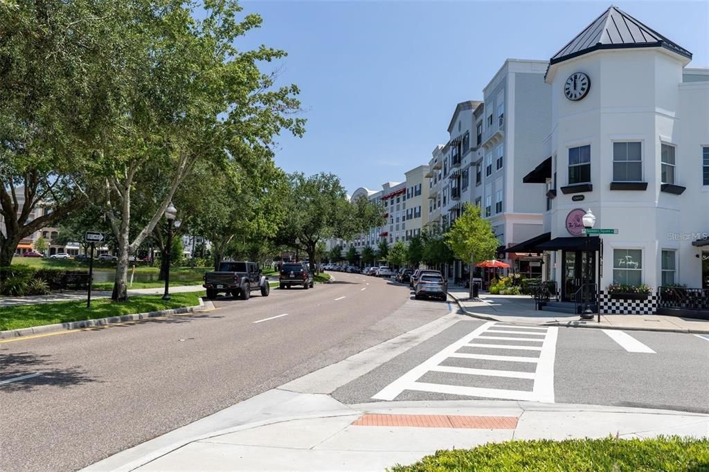 Active With Contract: $350,000 (3 beds, 2 baths, 1671 Square Feet)